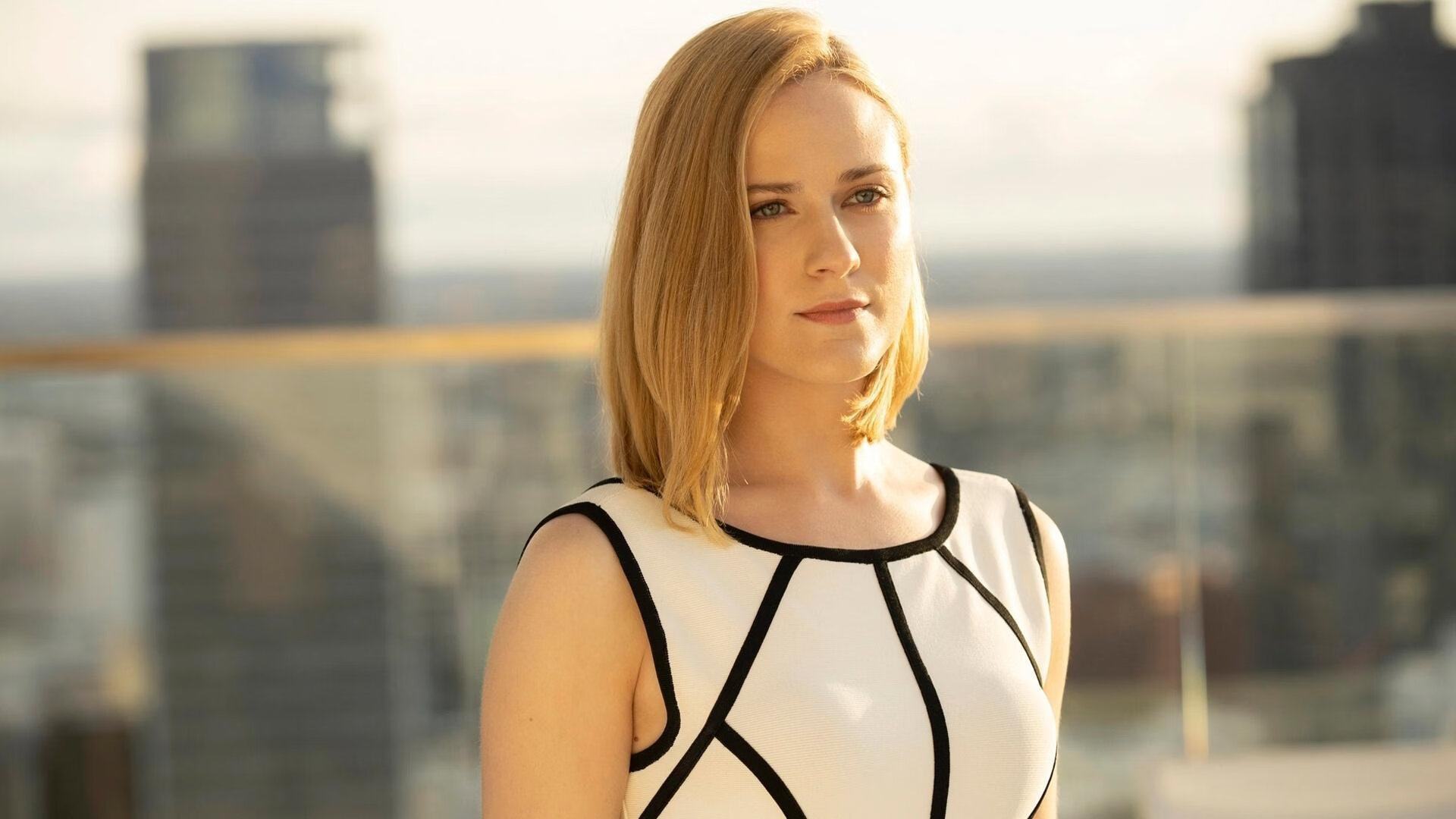 那个从未被看好的男人，在F1揭幕战之夜改写了剧本