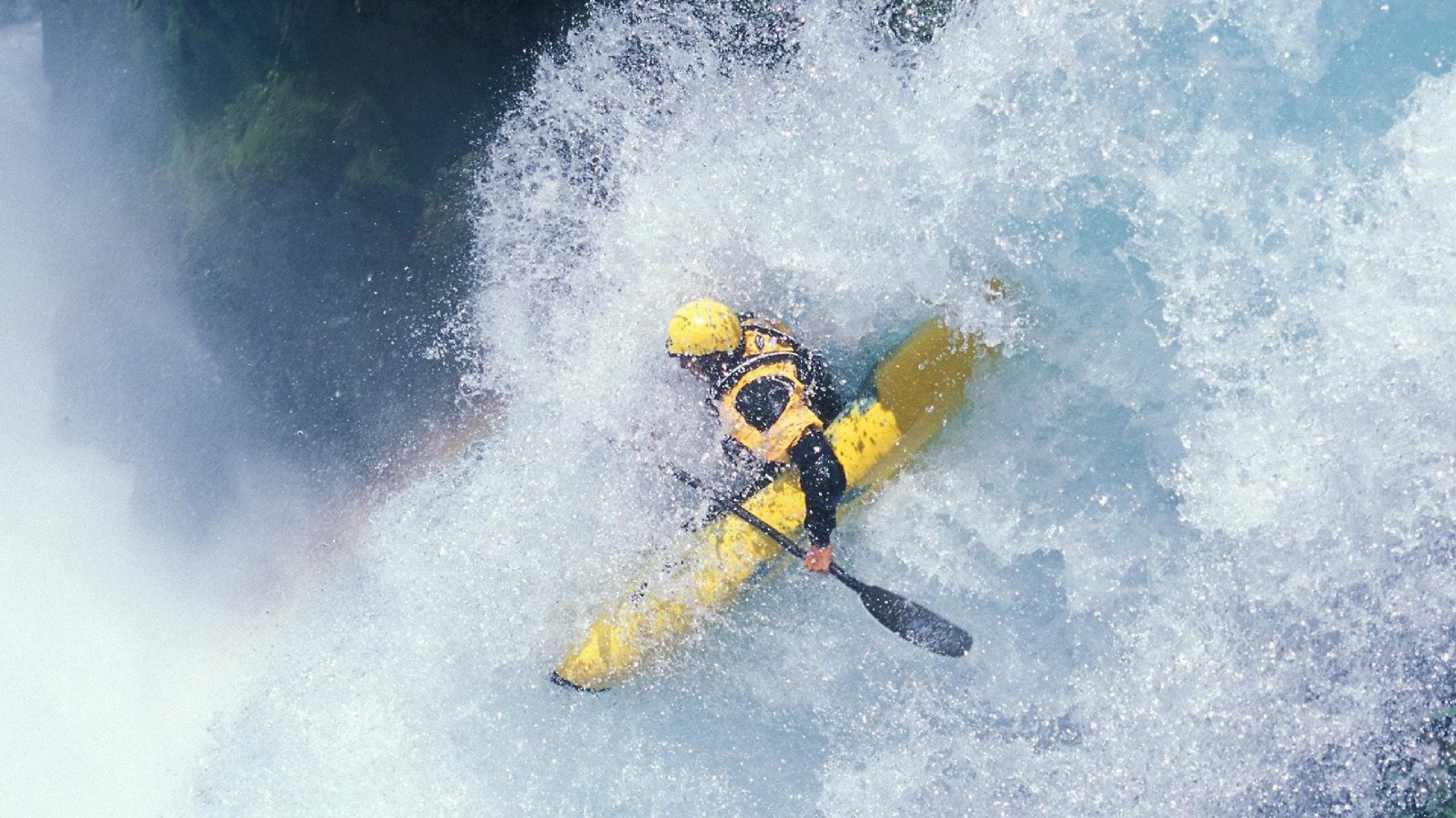 开云体育官网-惊天逆转！AC米兰淘汰切尔西晋级，本泽马神兵天降成关键先生
