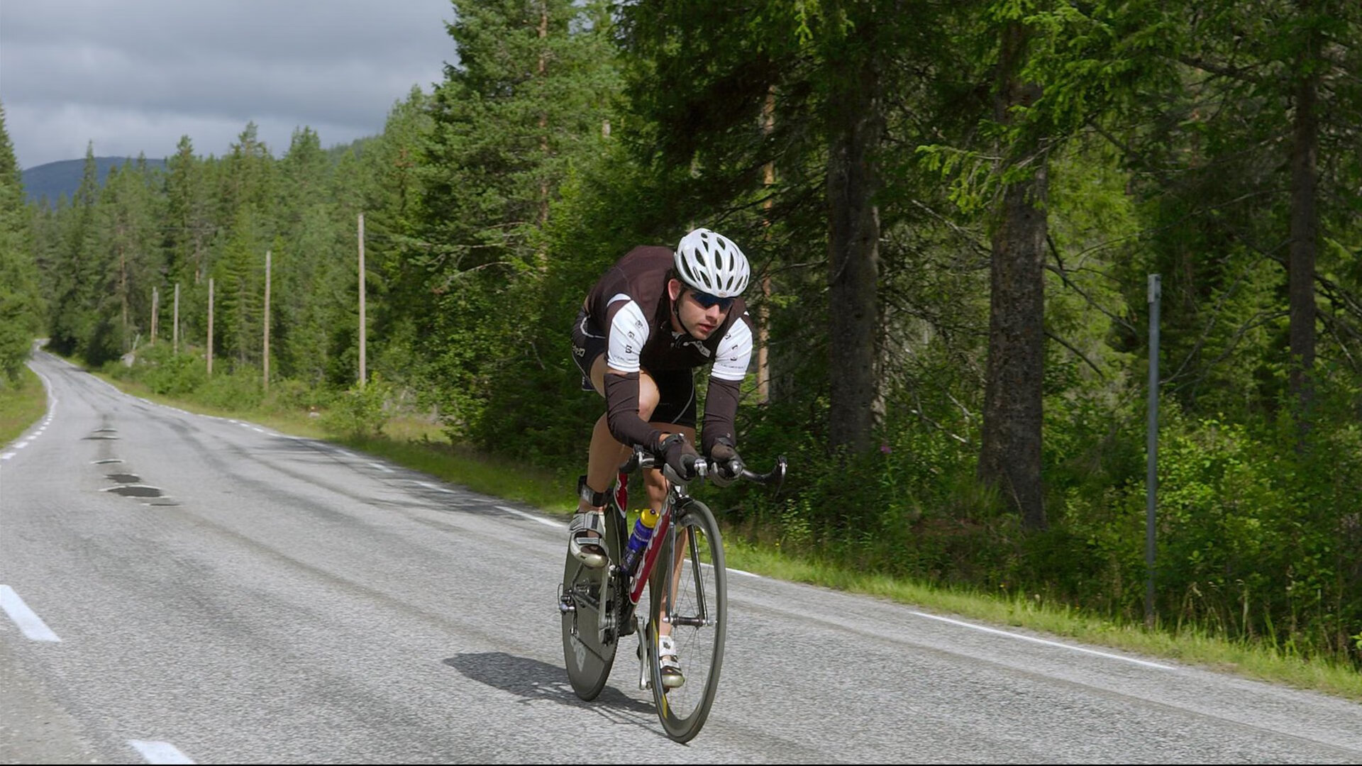 深圳猎豹撕碎雷霆战车,一场下克上的史诗级逆袭,给浮躁联盟上了怎样一课?
