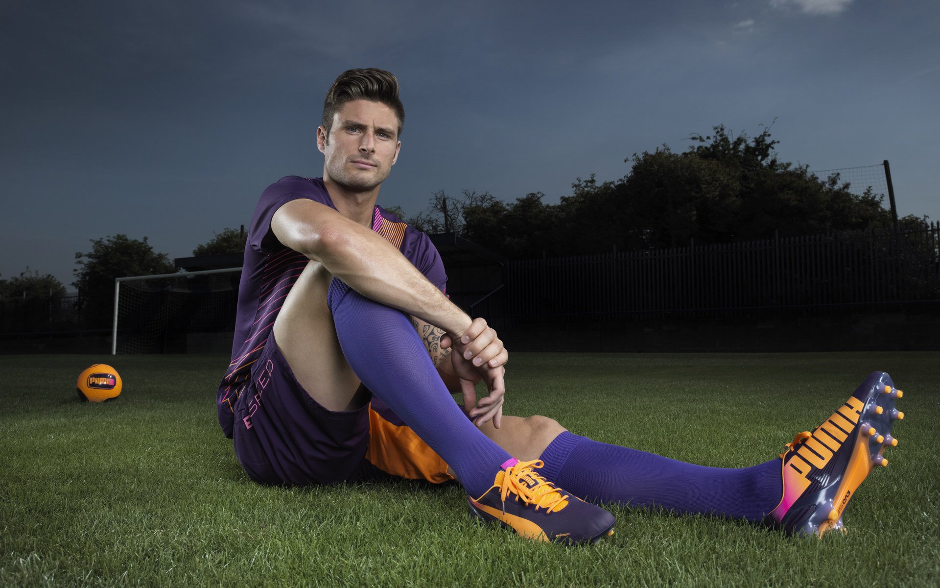 亚平宁风暴吞噬东瀛武士,一场逆转背后的足球寓言与拉什福德的孤勇者时刻